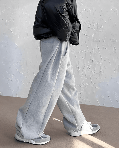 Wide sweat pants