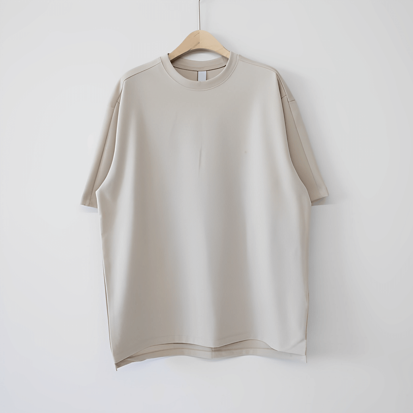 Round neck simple T -shirt