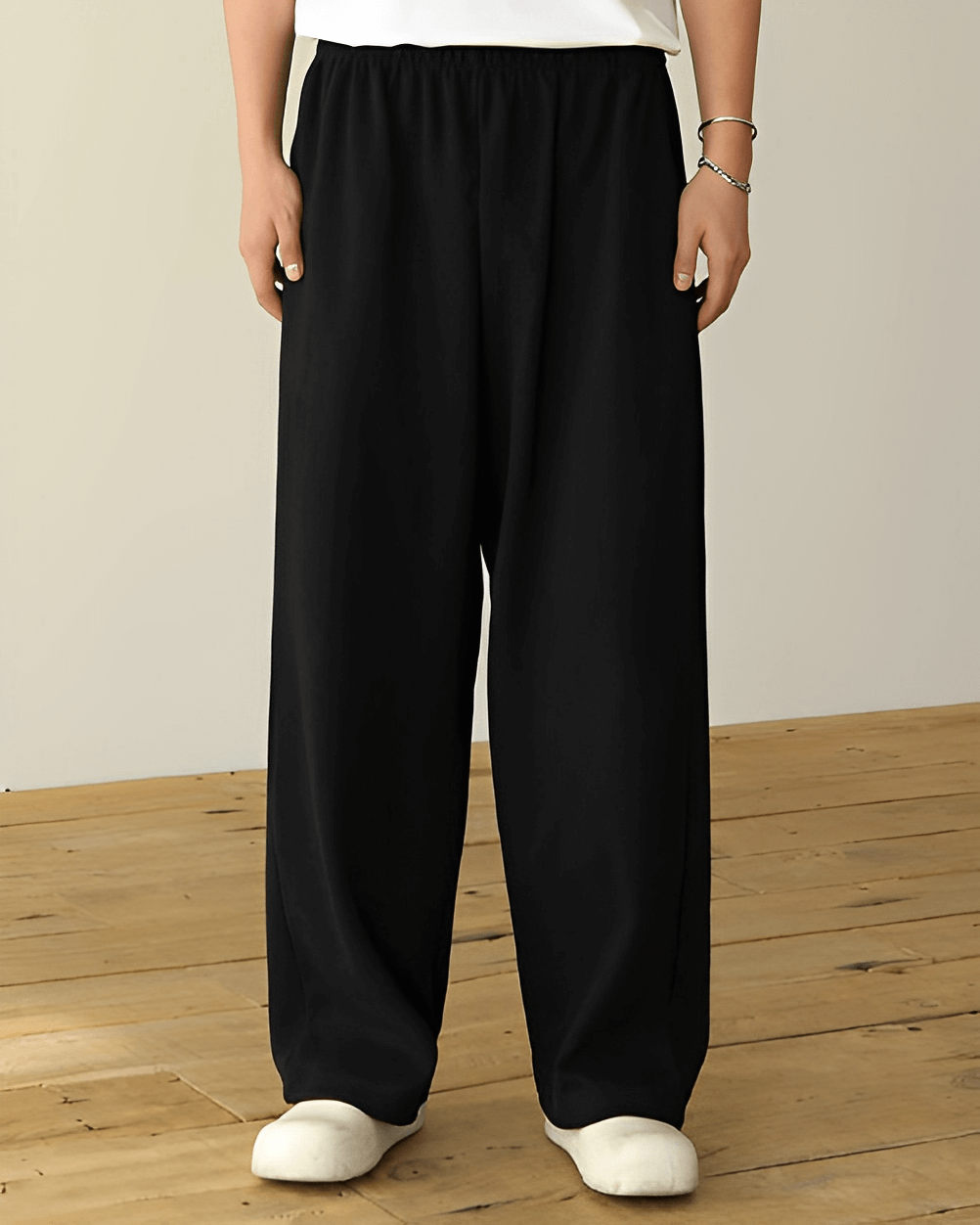 Loose Silhouette Sweatpants